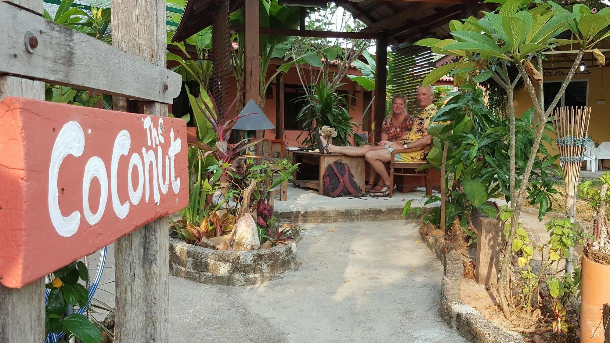 Hotel The Coconut Langkawi Pantai Cenang  Exterior foto
